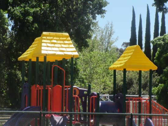 Newhall Community Park